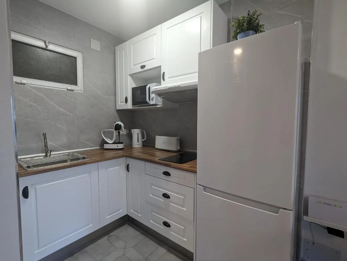 Apartamento Entero, Enormes Piscinas, Terraza Y Playa Benalmadena