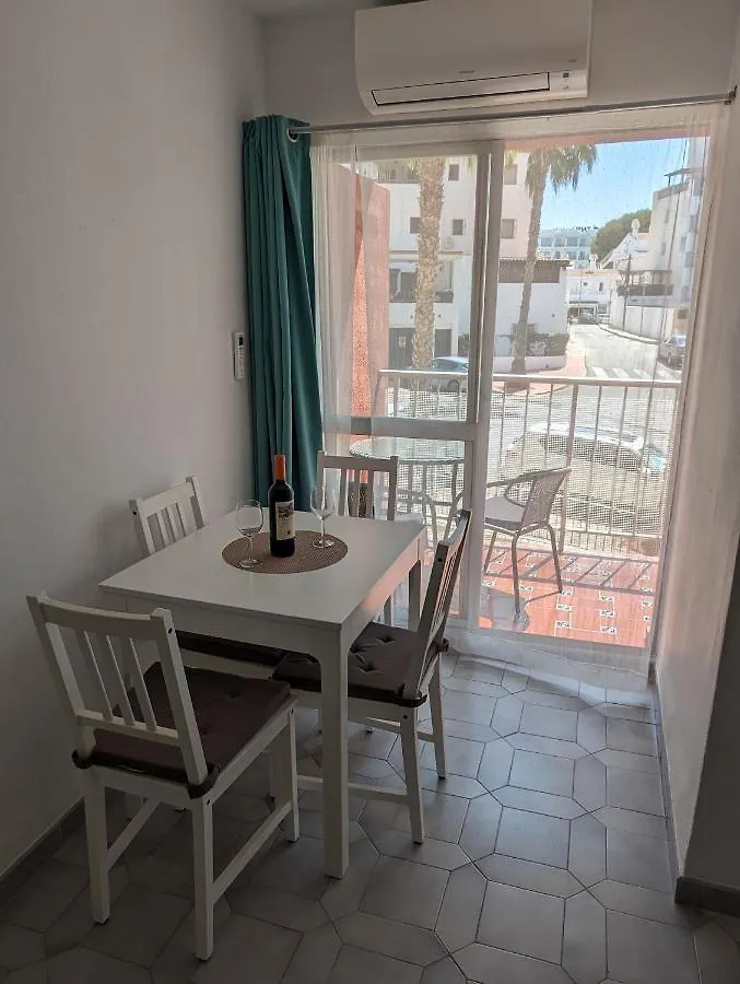 Apartamento Entero, Enormes Piscinas, Terraza Y Playa Benalmadena