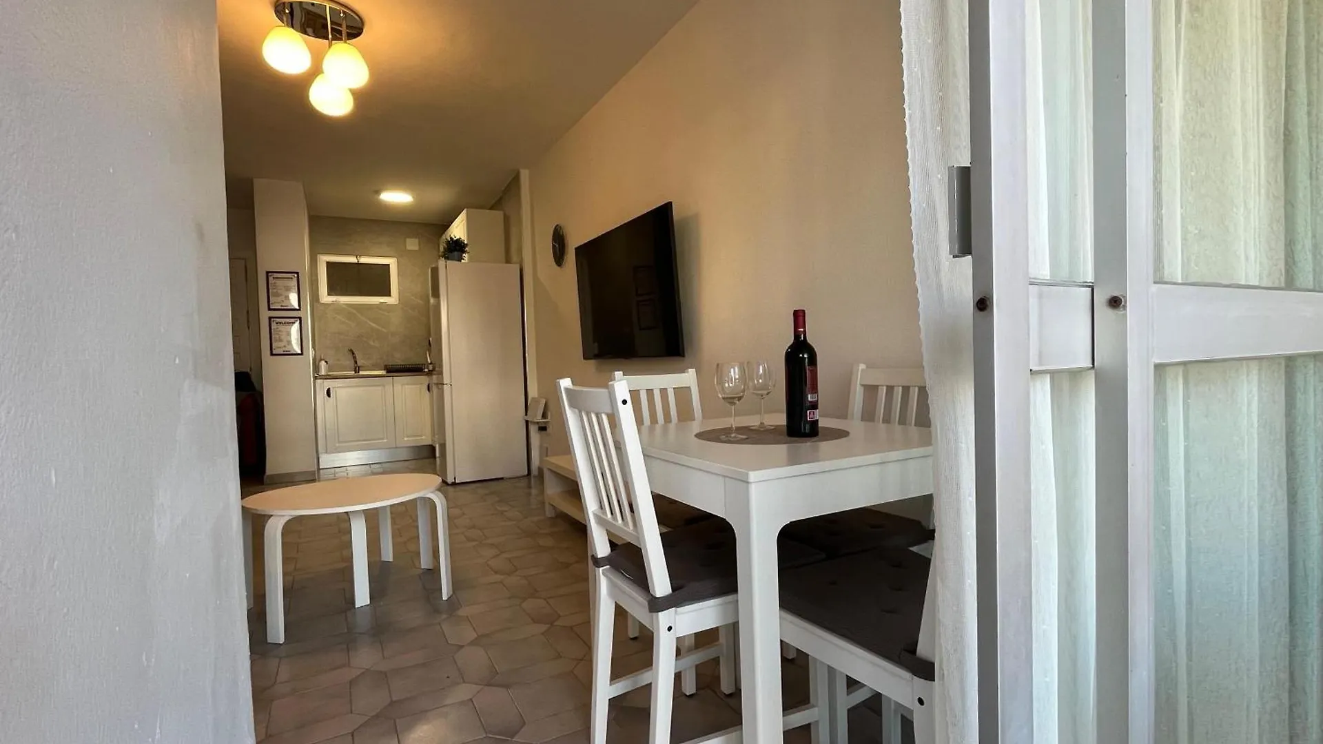 Apartamento Entero, Enormes Piscinas, Terraza Y Playa Benalmadena