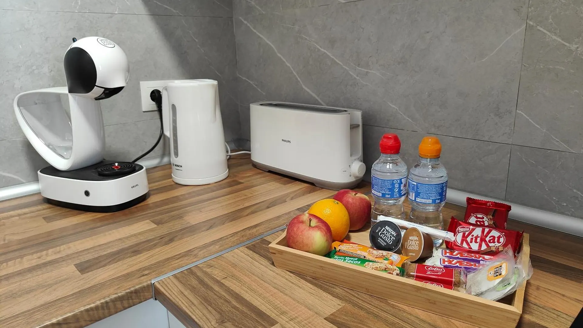 Apartamento Entero, Enormes Piscinas, Terraza Y Playa Benalmadena