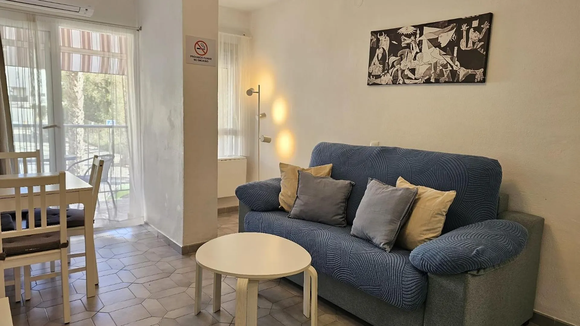 Apartamento Entero, Enormes Piscinas, Terraza Y Playa Benalmadena Spain