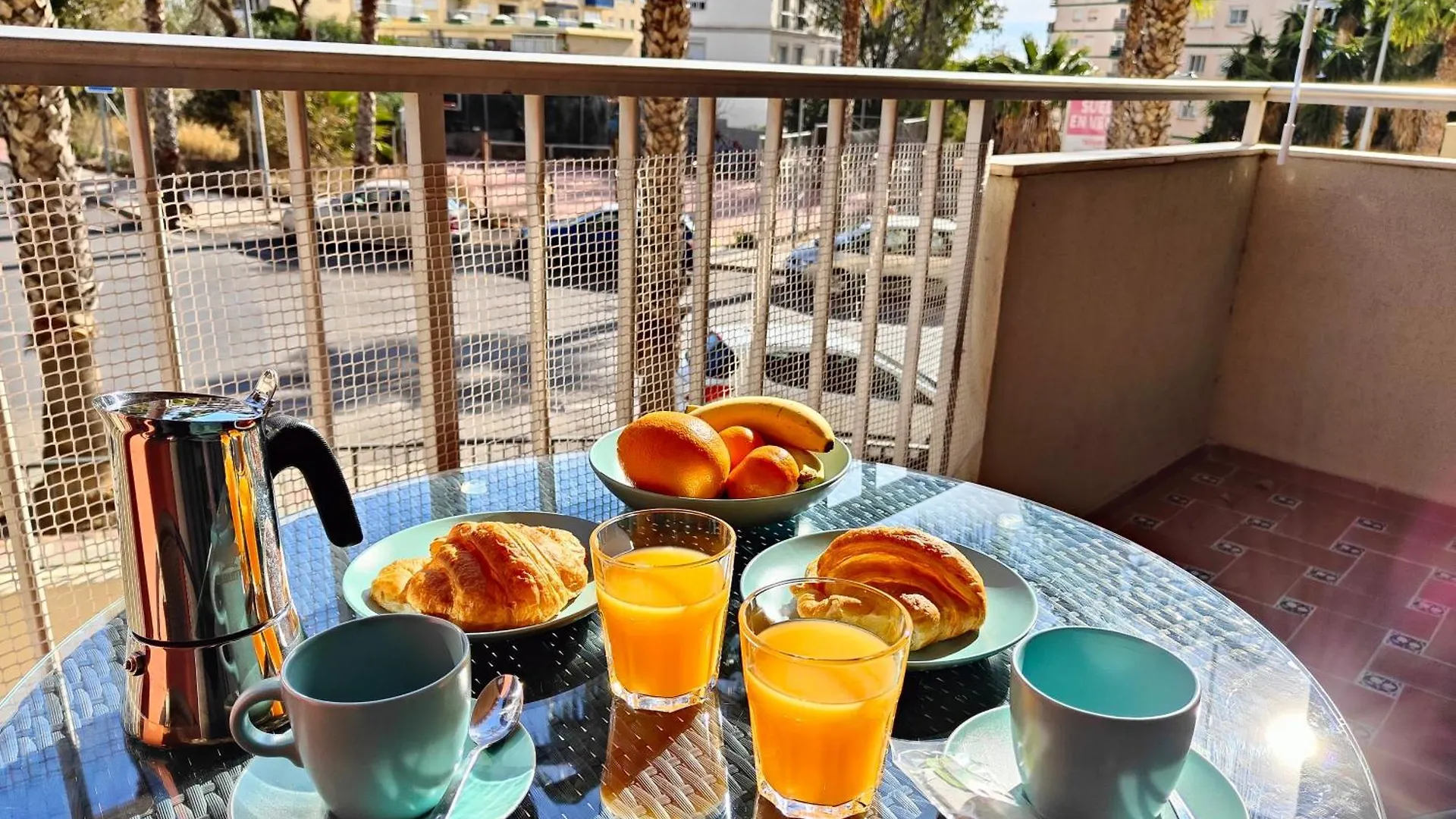 Apartamento Entero, Enormes Piscinas, Terraza Y Playa Benalmadena