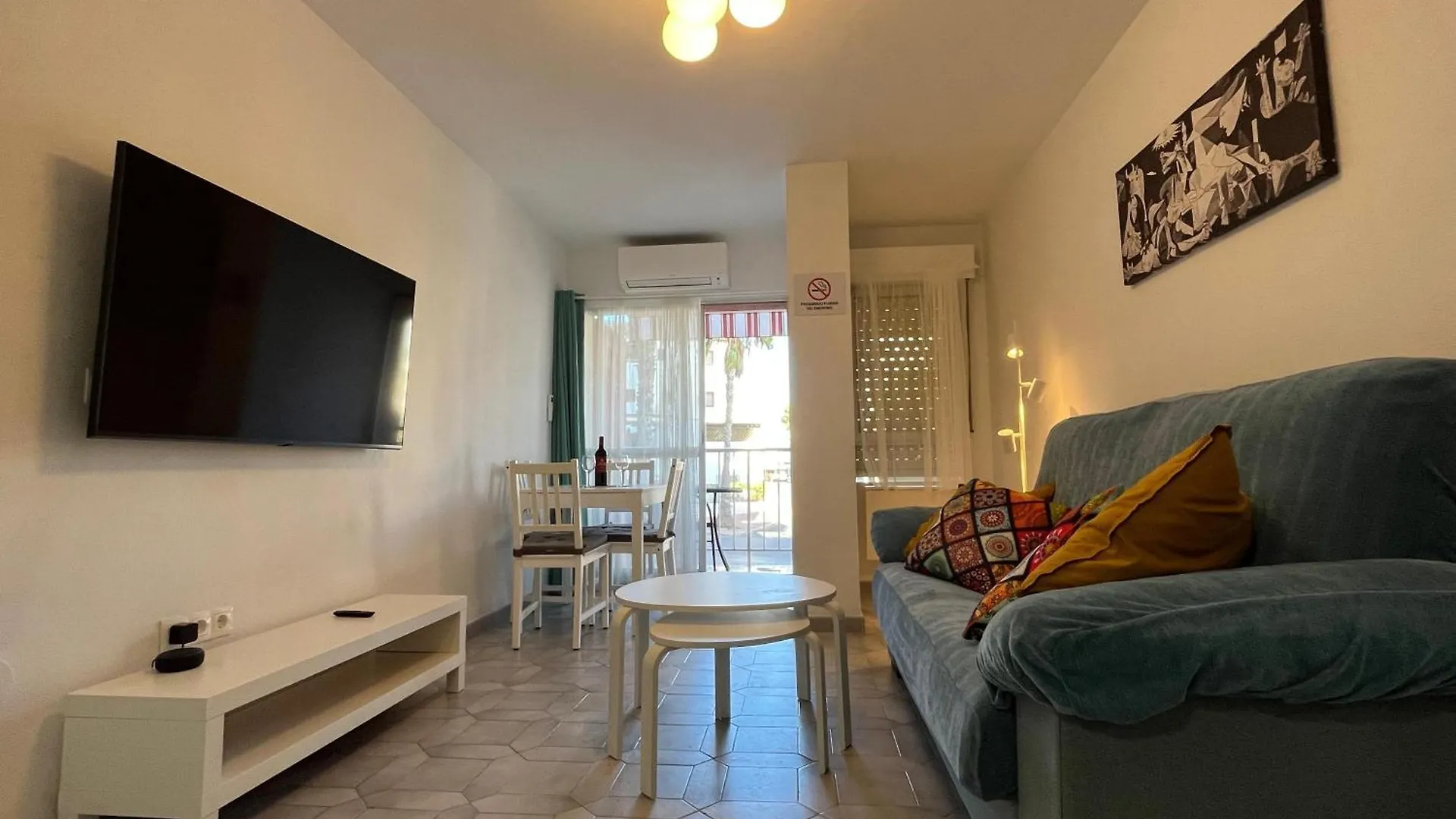 Apartamento Entero, Enormes Piscinas, Terraza Y Playa Benalmádena